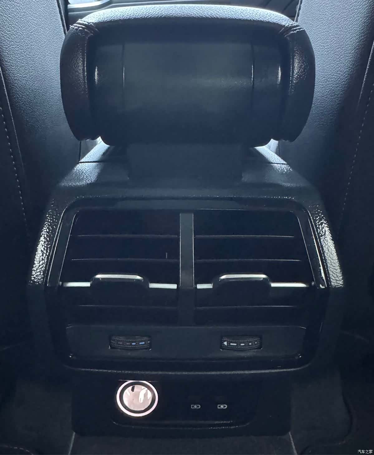 Audi Q3, 2022 13