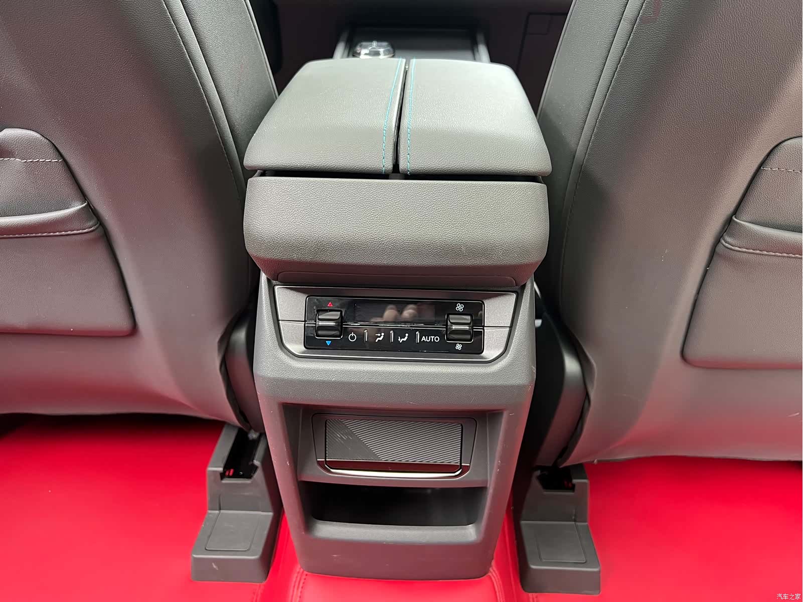 Ford Edge L, 2023 19