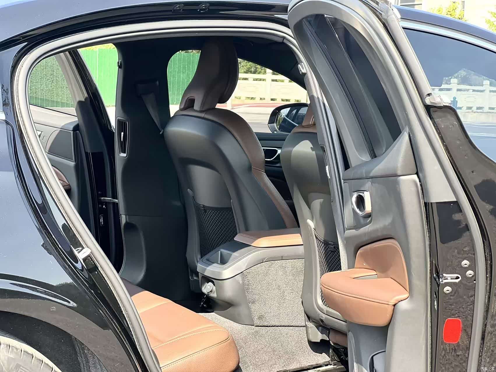 Volvo S60, 2022 11