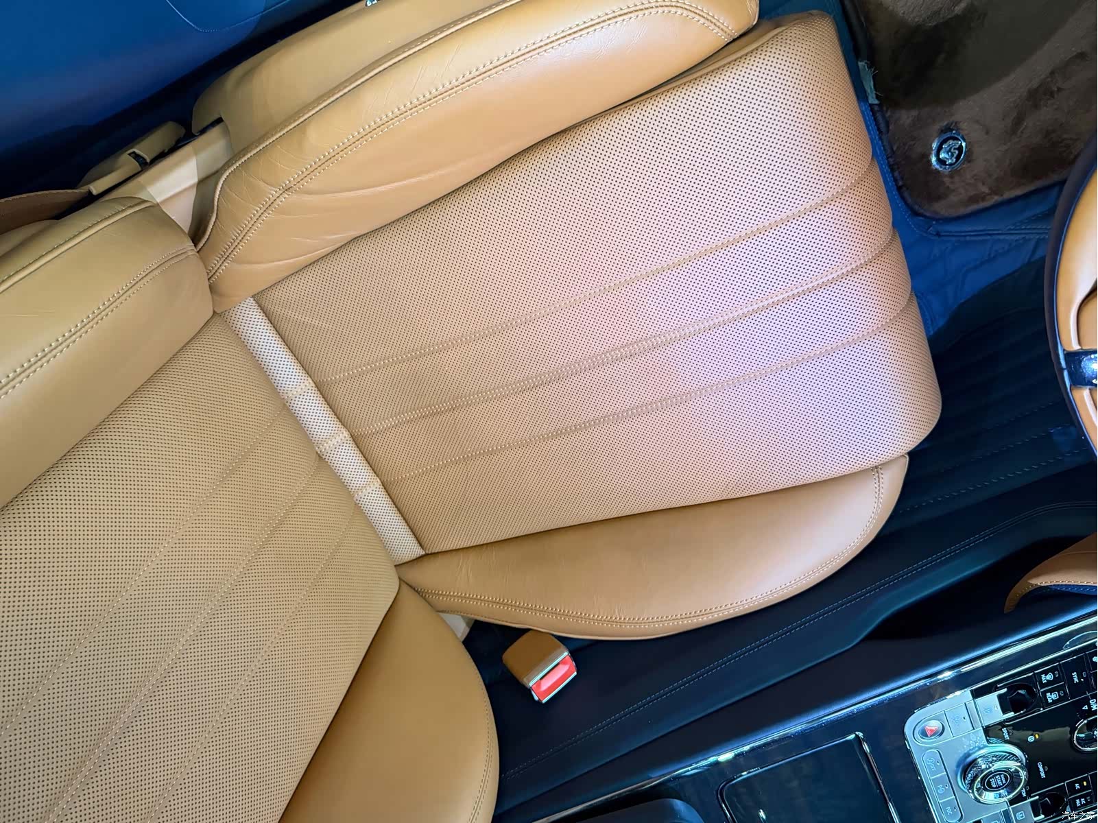 Bentley Flying Spur, 2021 15