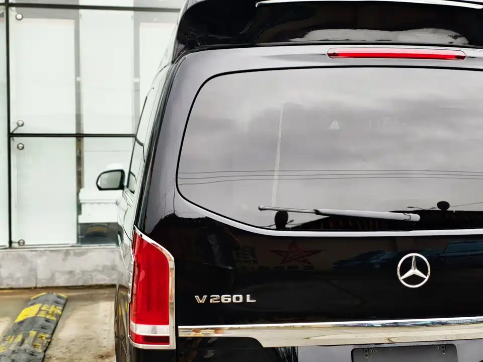 Mercedes-Benz V-class