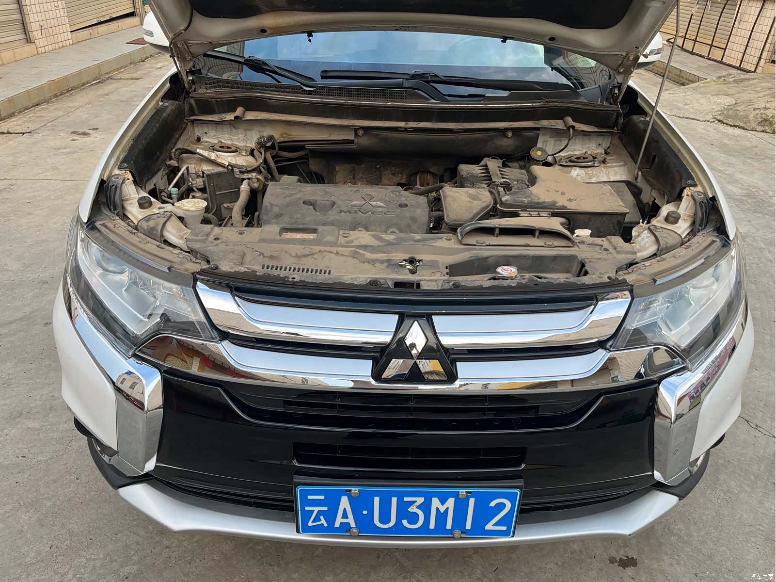 Mitsubishi Outlander, 2018 12