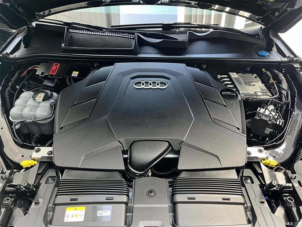 Audi Q7, 2021 8