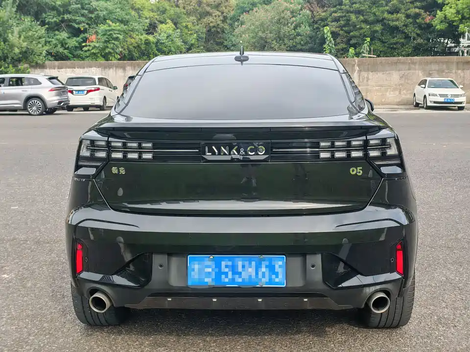 Lynk & Co 05