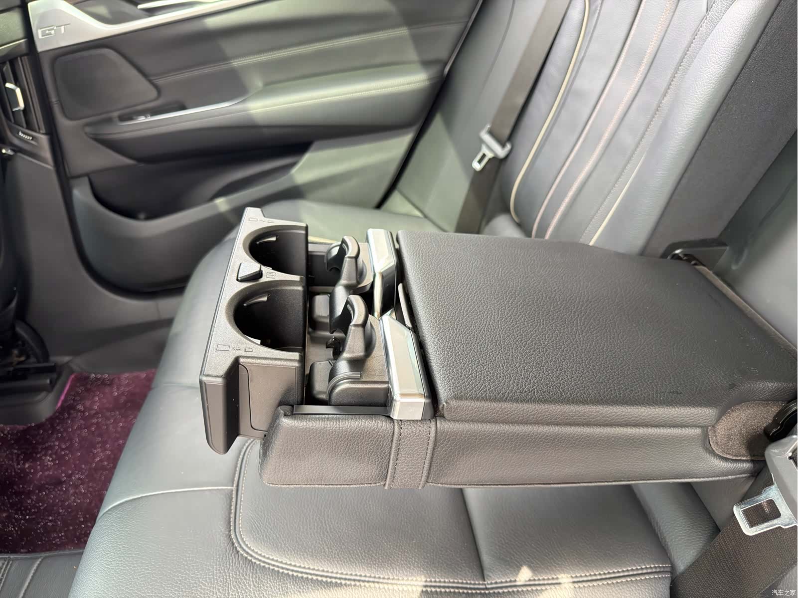 BMW 6 Series GT, 2021 28