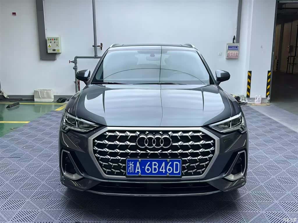 Audi Q3, 2024 2