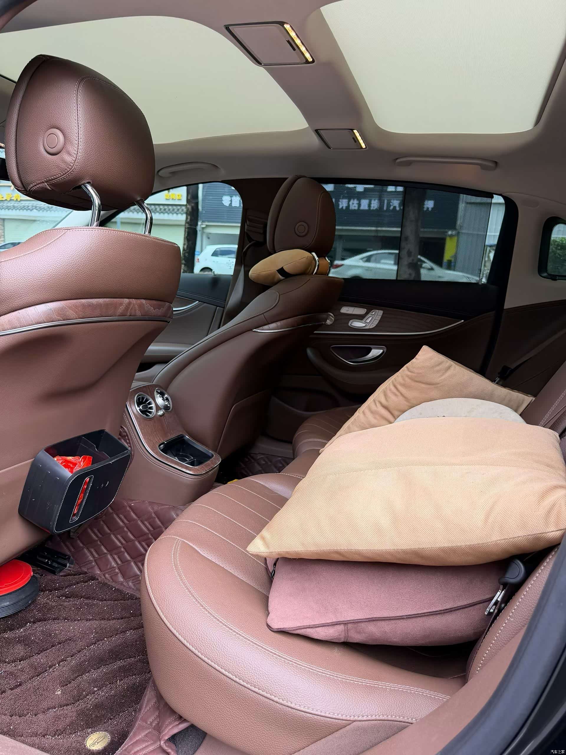 Mercedes-Benz E-Class, 2022 все фото