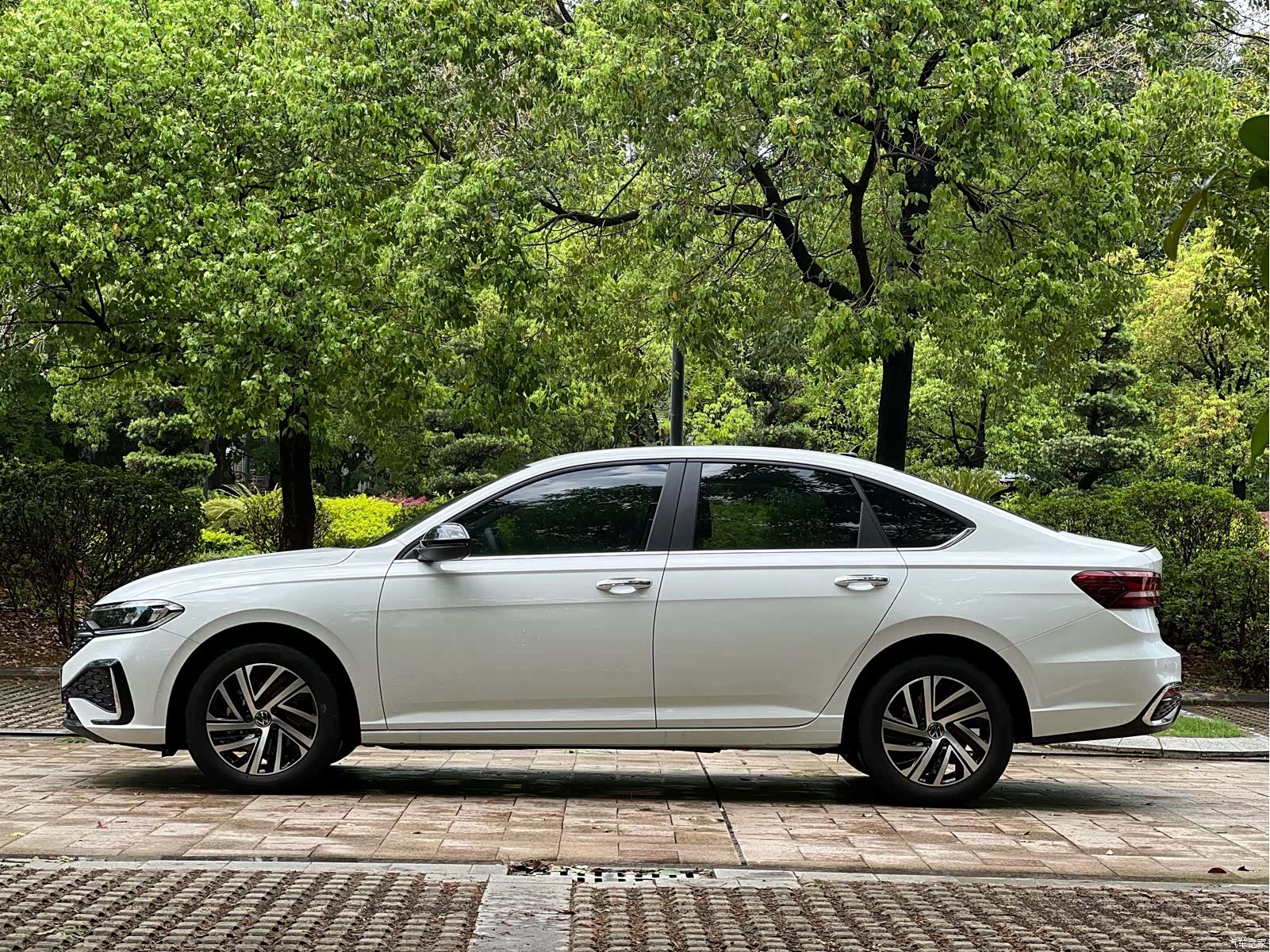 Volkswagen Lavida, 2025 3