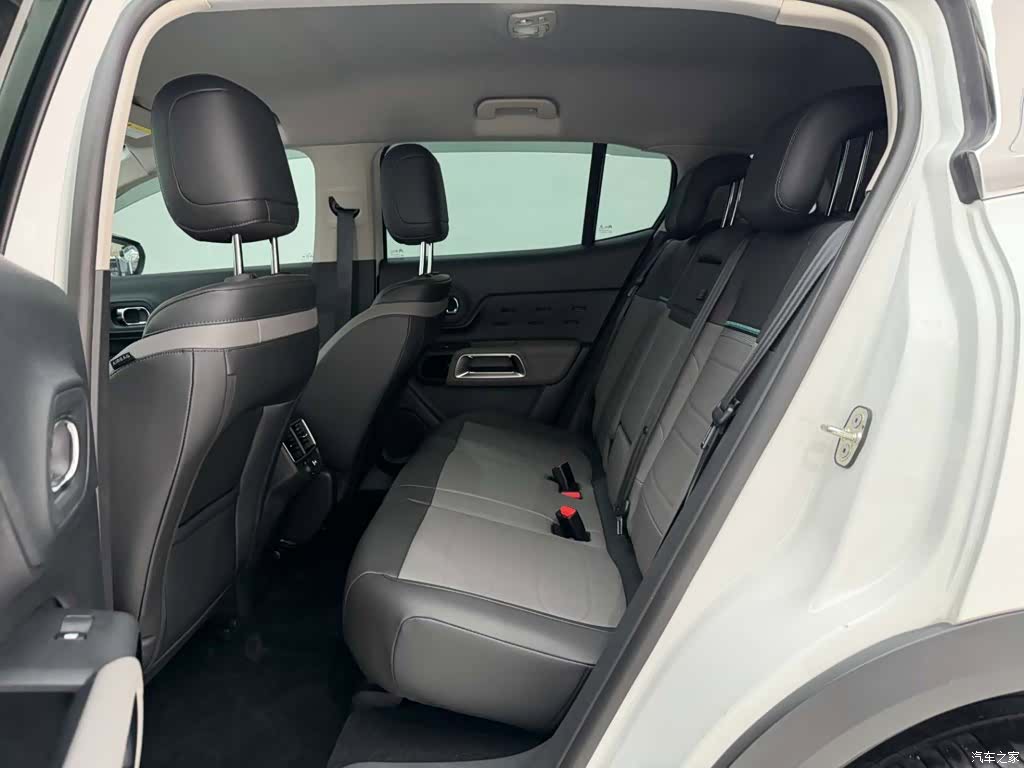 Citroen C5 Aircross, 2024 17