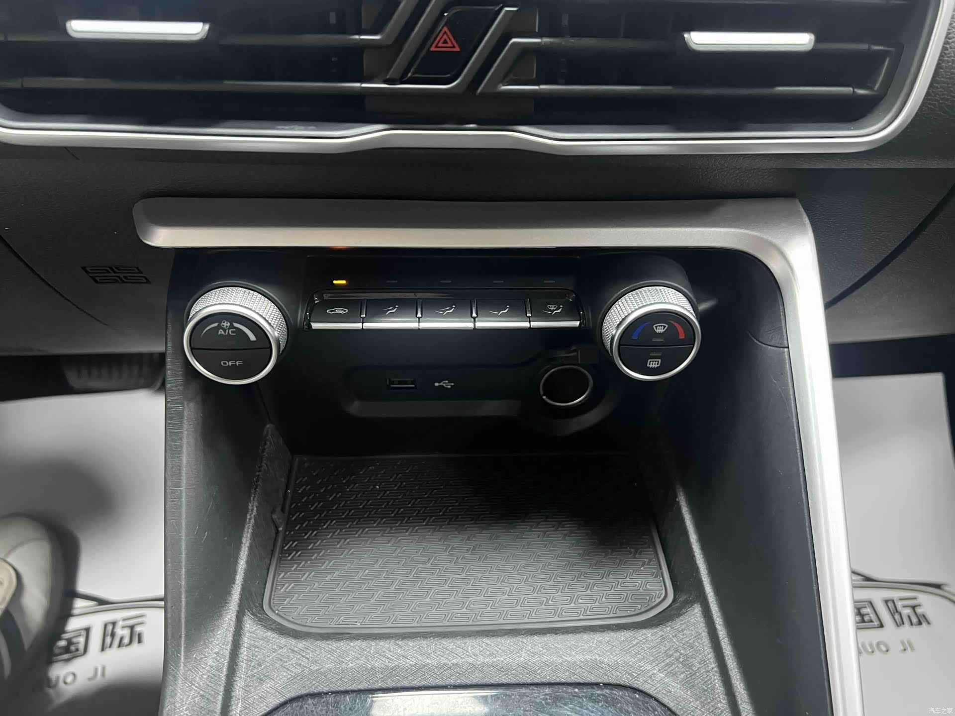 Geely Coolray, 2022 6