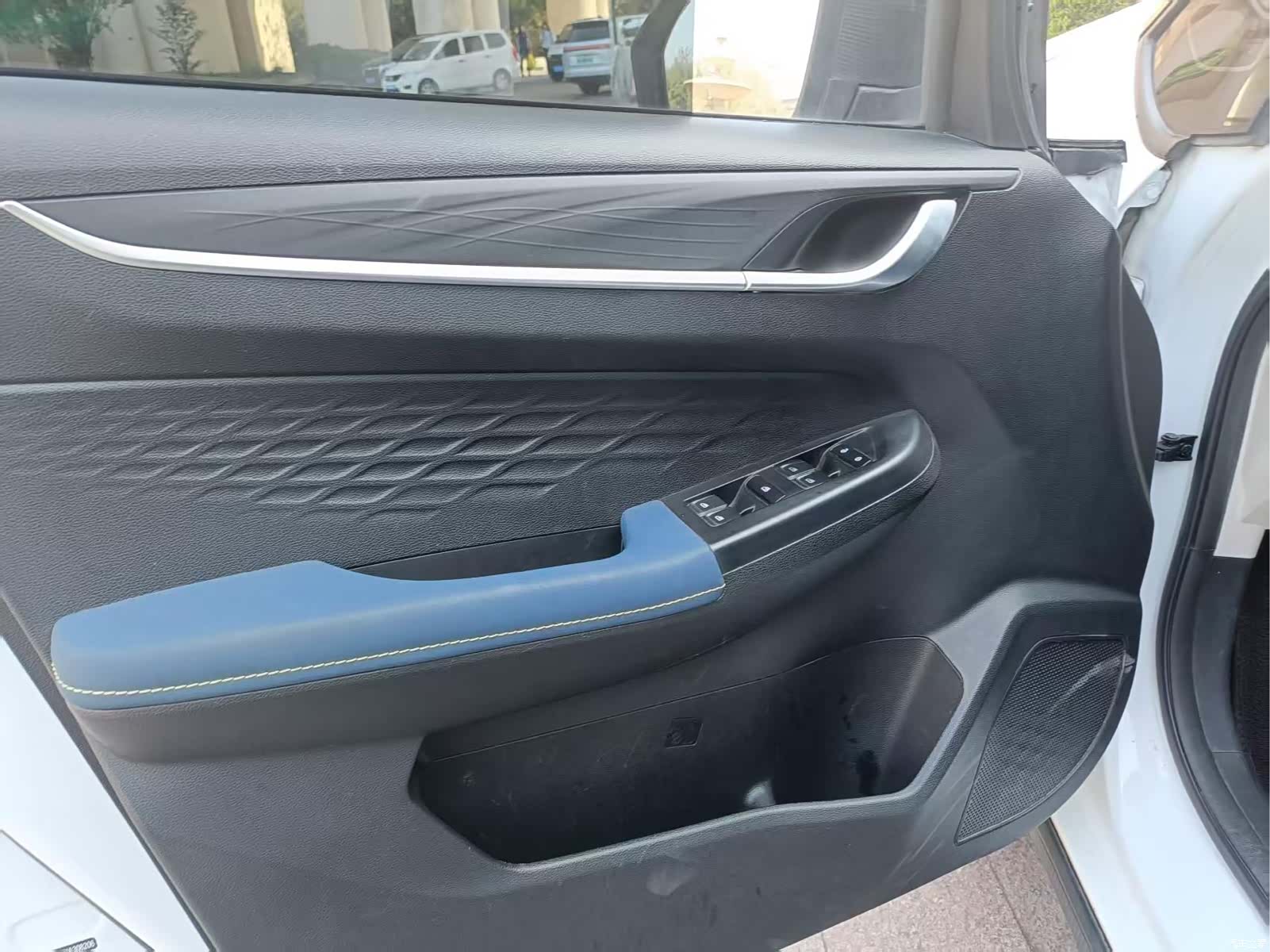 Geely EX3, 2022 4