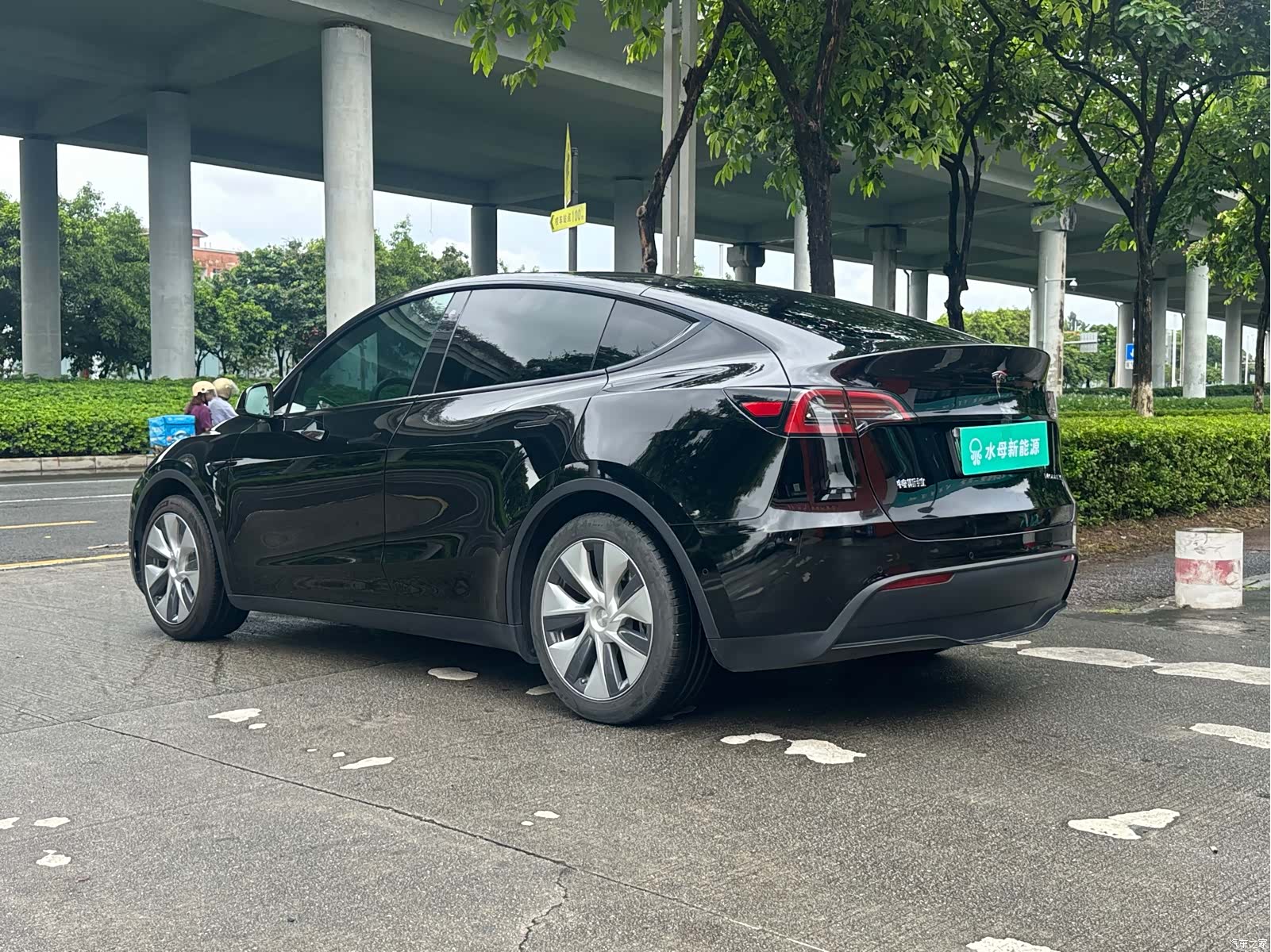 Tesla Model Y, 2023 все фото