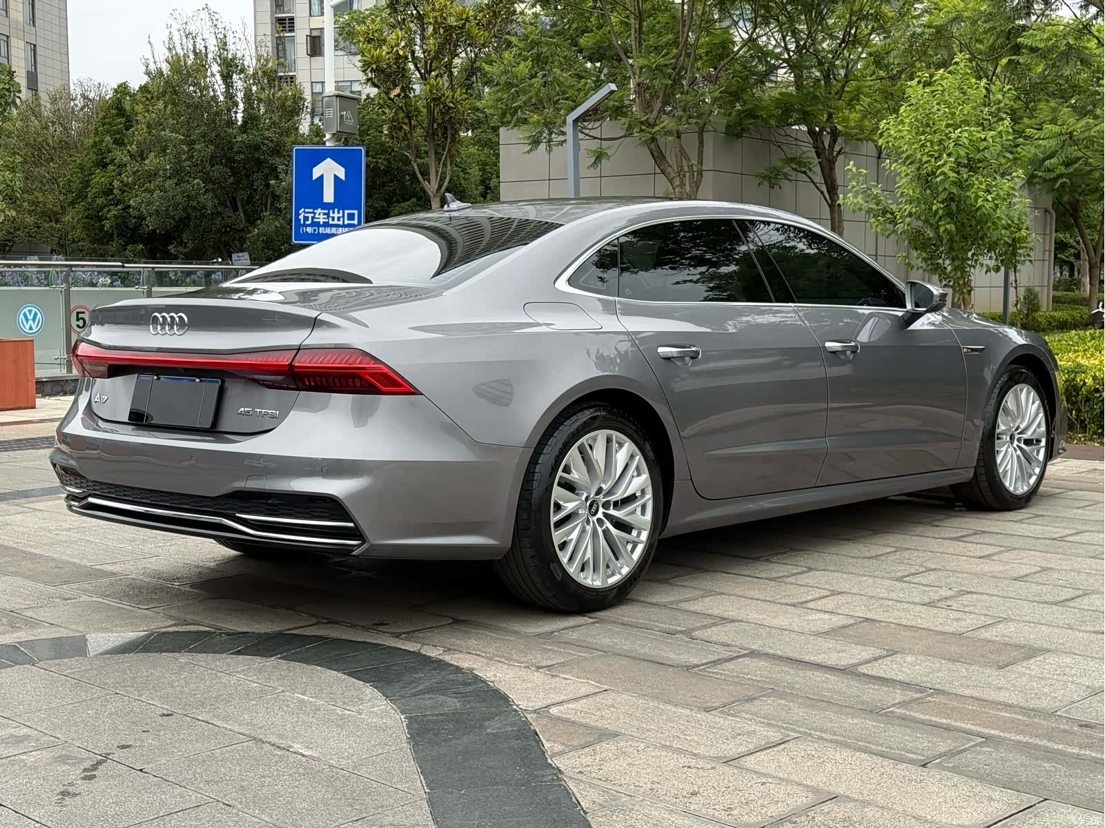 Audi A7L, 2024 9