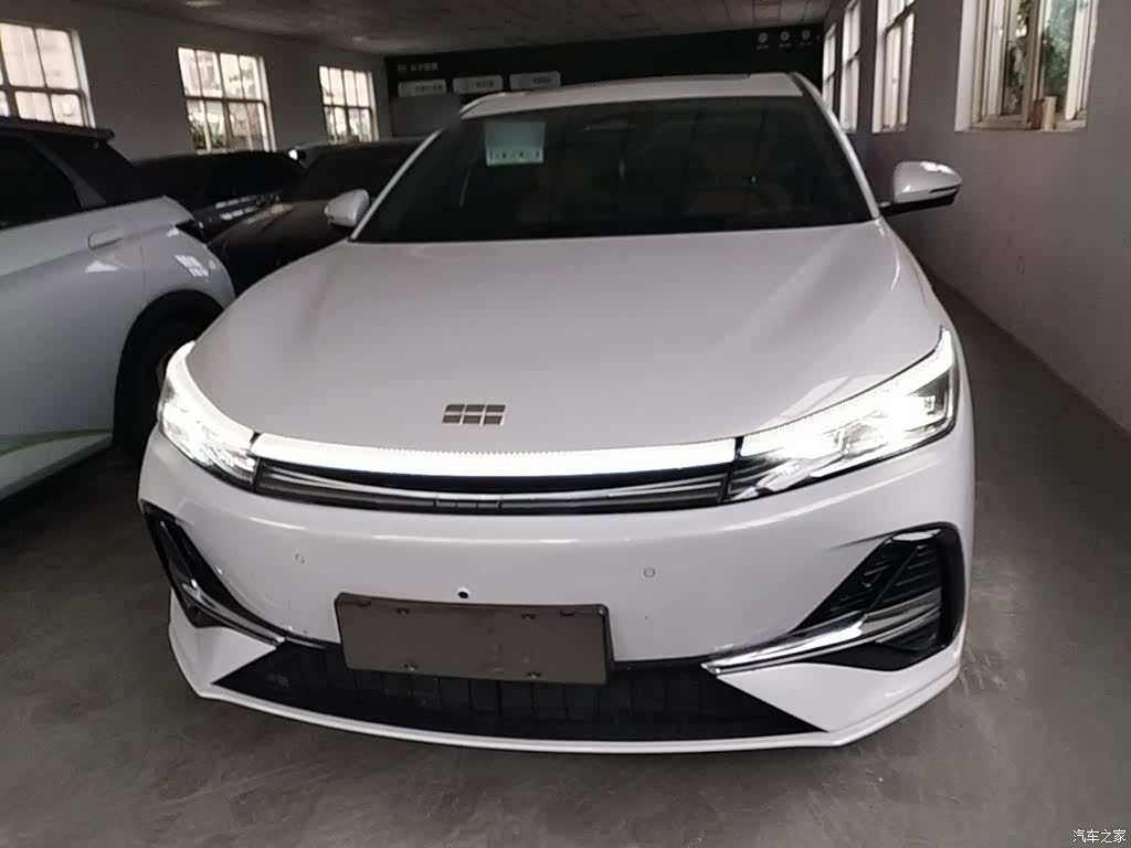 Geely A7, 2025 3