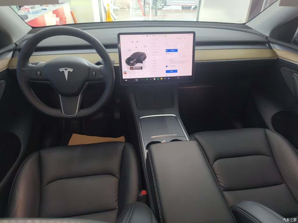 Tesla Model Y, 2022 10