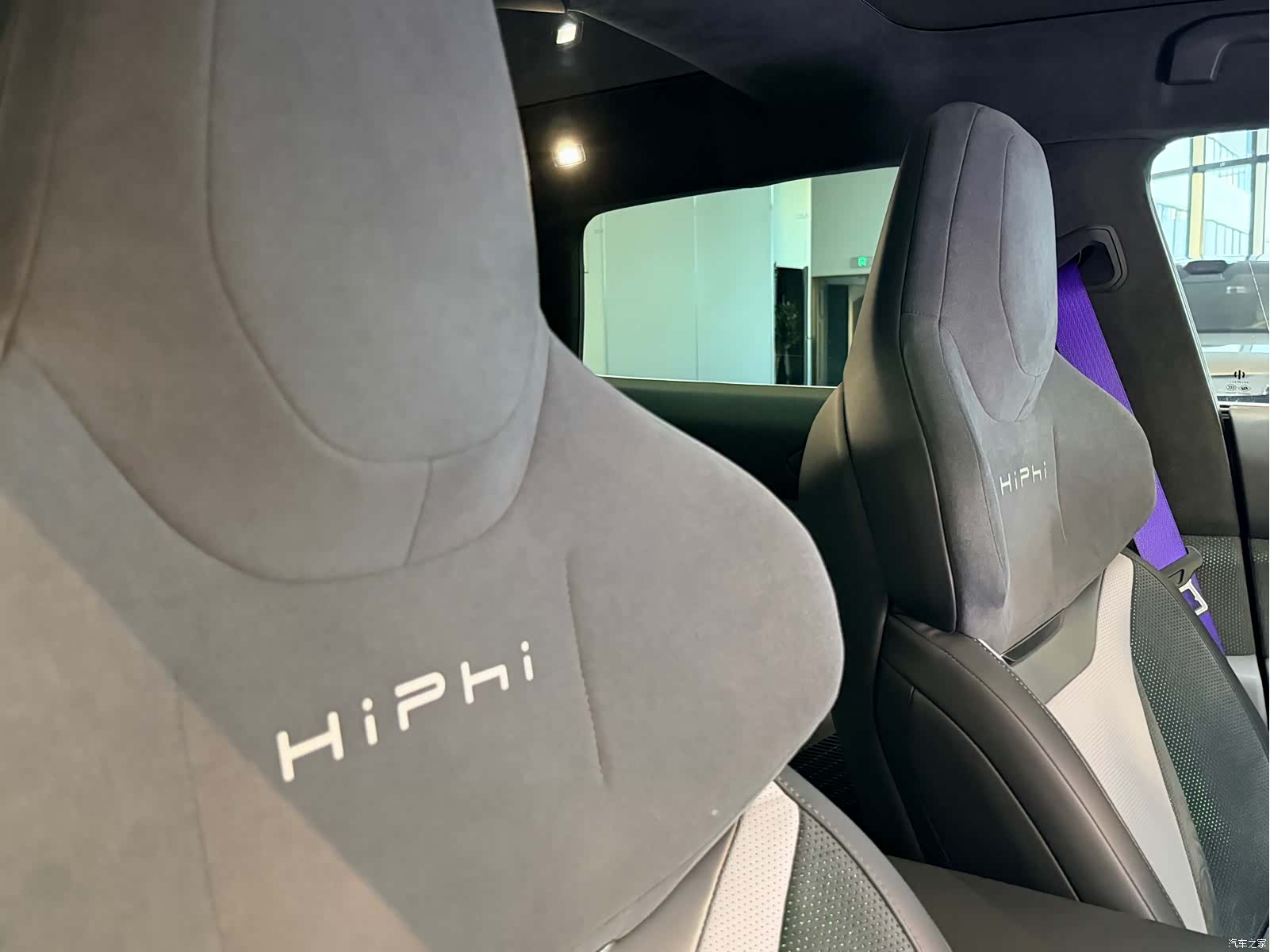 HiPhi Z, 2023 18