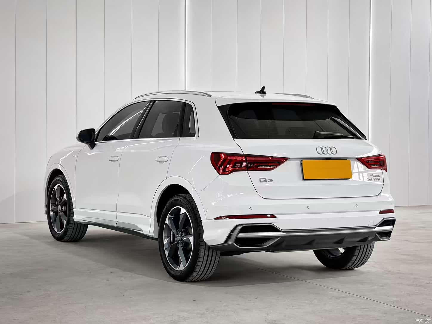 Audi Q3, 2022 6