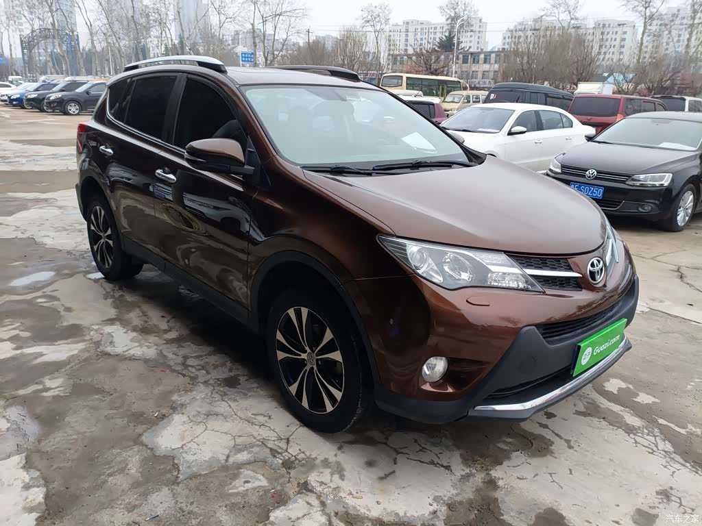 Toyota RAV4, 2014 22