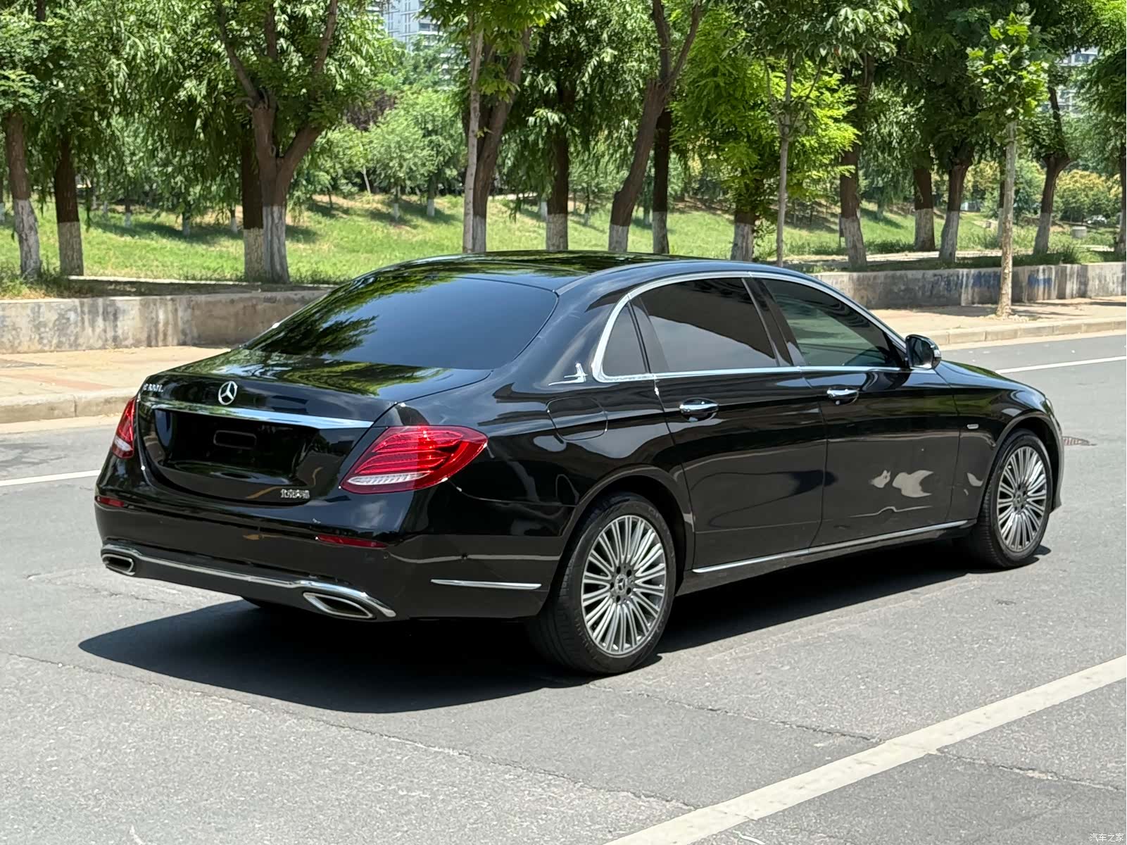 Mercedes-Benz E-Class, 2020 4