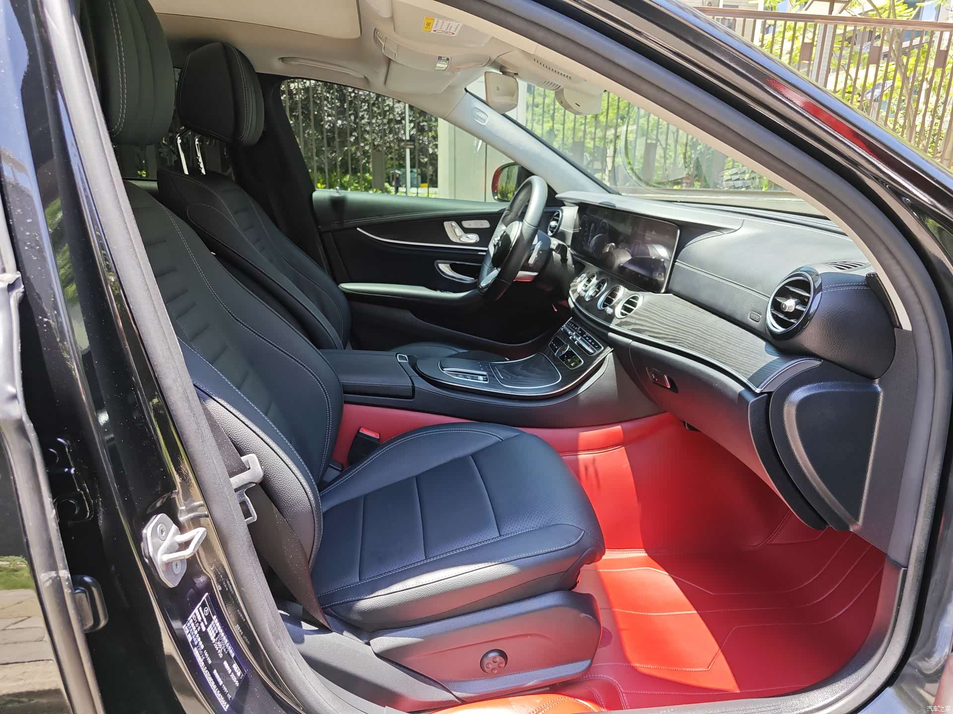 Mercedes-Benz E-Class, 2020 15