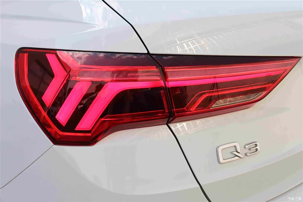 Audi Q3, 2025 11