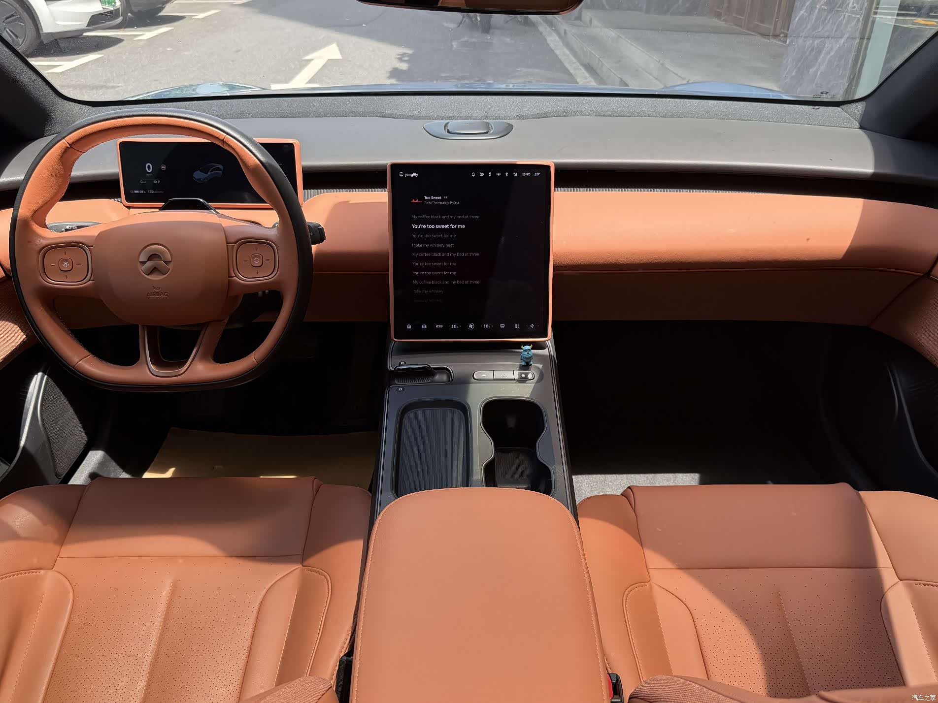 NIO ET5, 2023 10