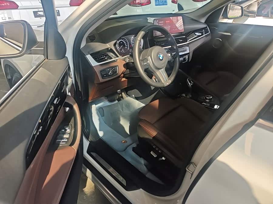BMW X1 2022, фото 15