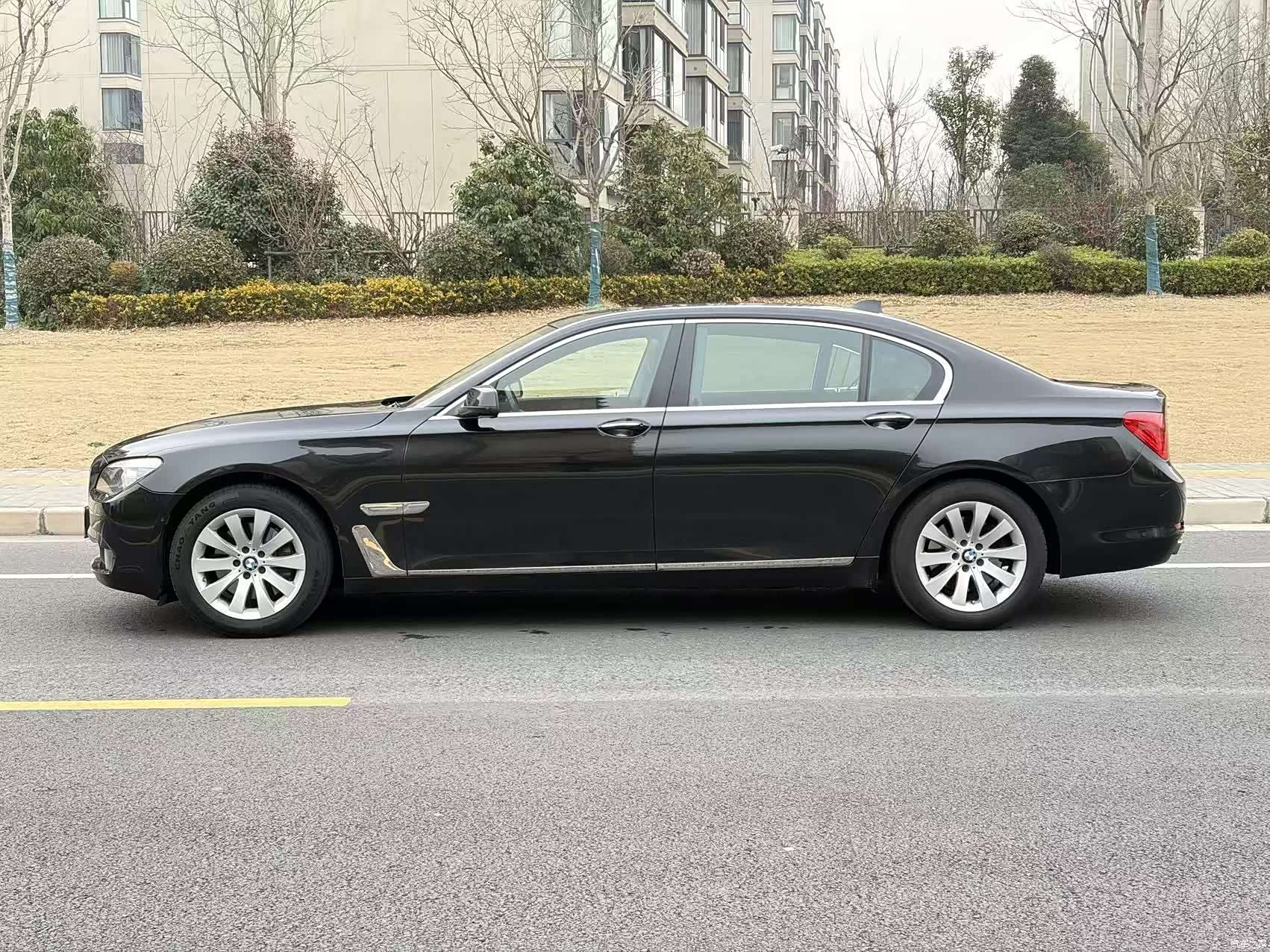BMW 7 Series, 2011 15