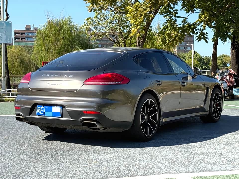 Porsche Panamera