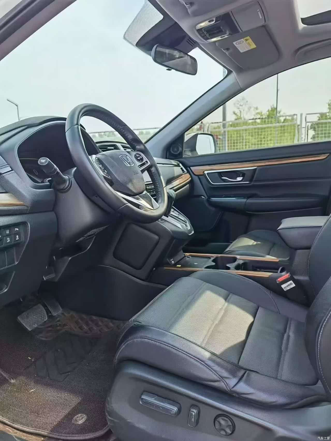 Honda CR-V, 2020 все фото