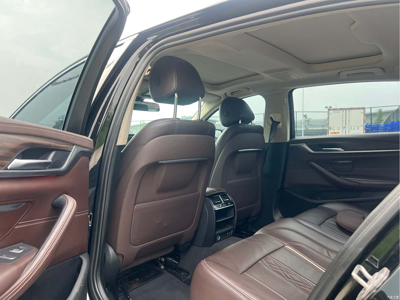 BMW 5 Series, 2020 6