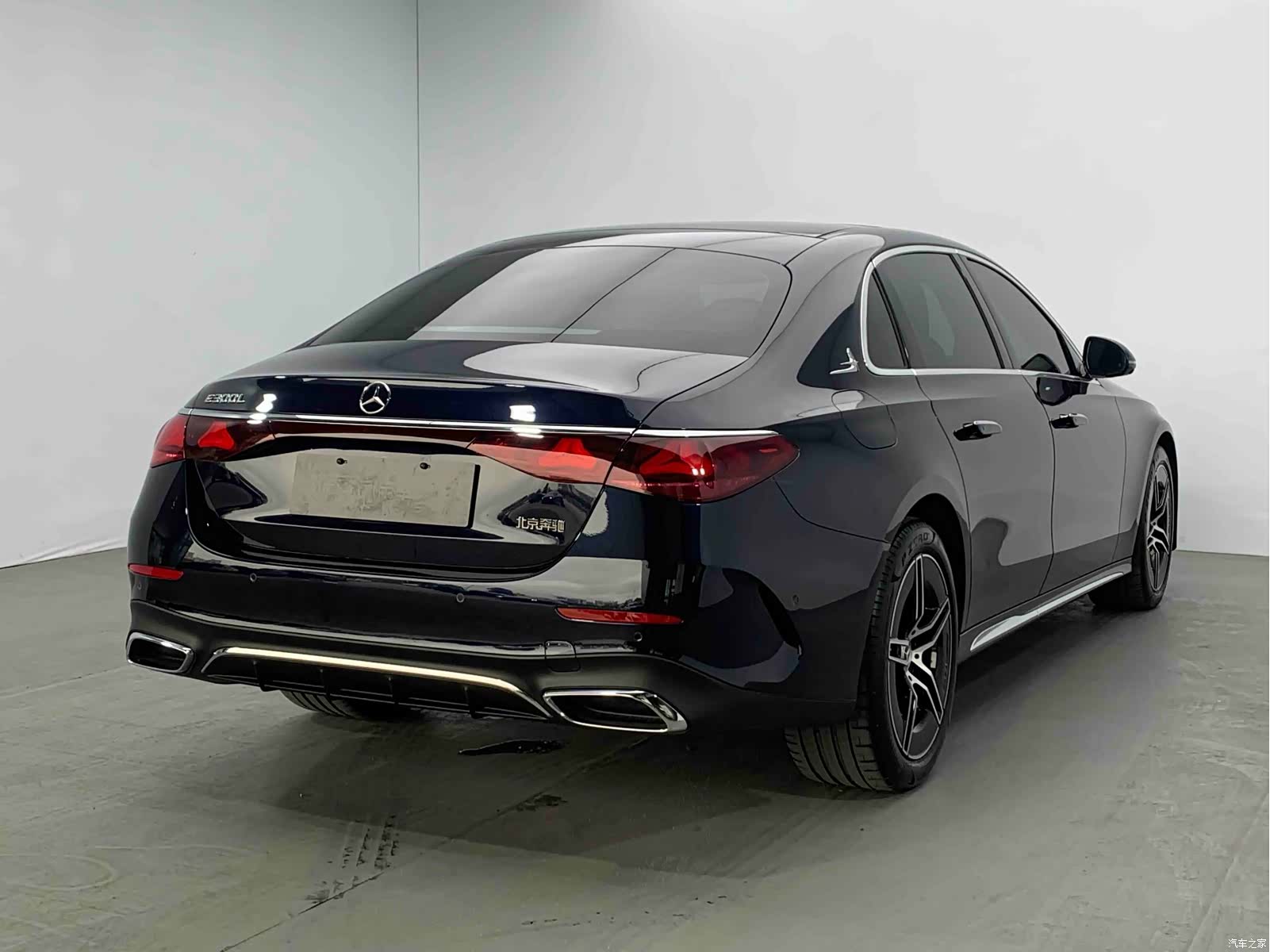 Mercedes-Benz E-Class, 2024 4