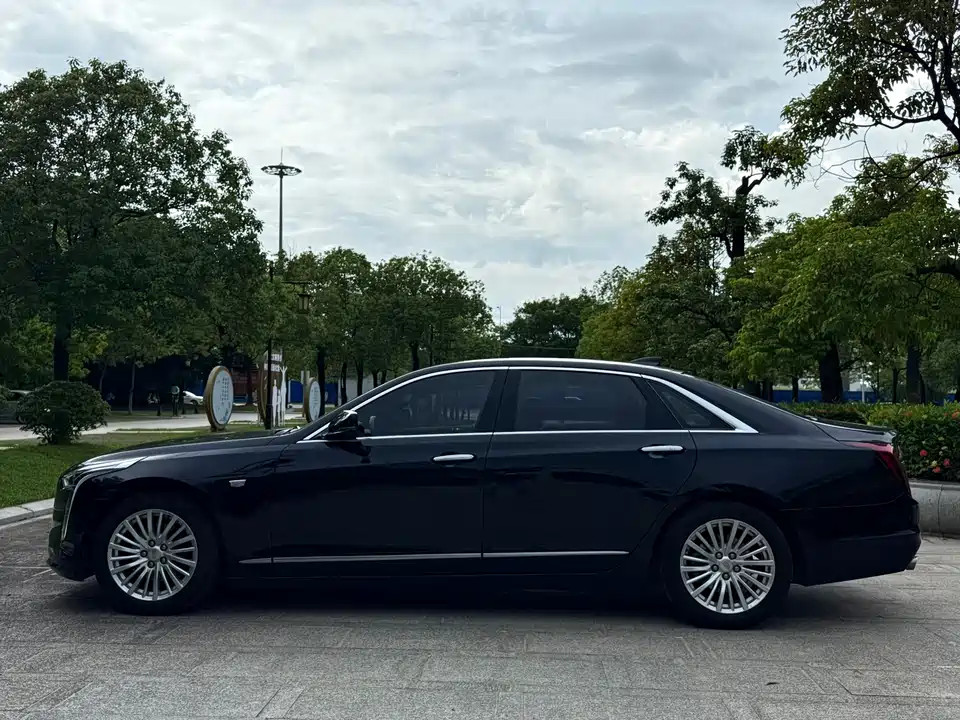 Cadillac CT6