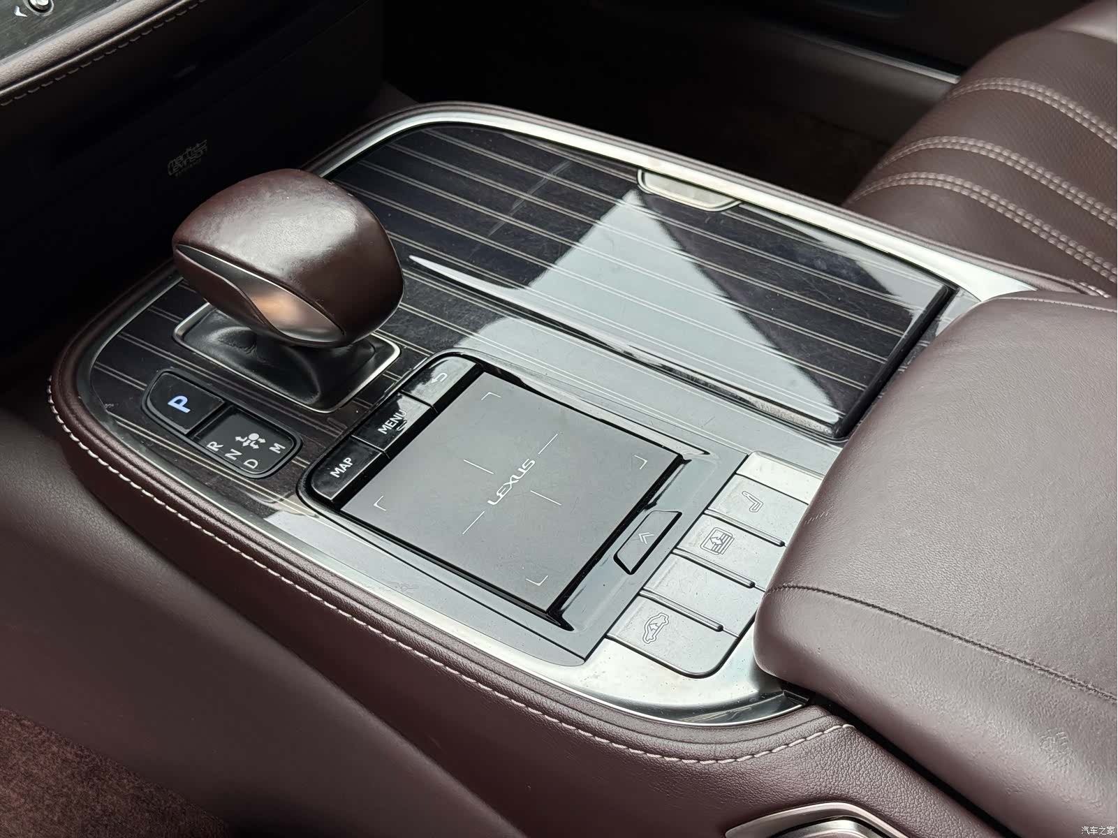 Lexus LS, 2019 14