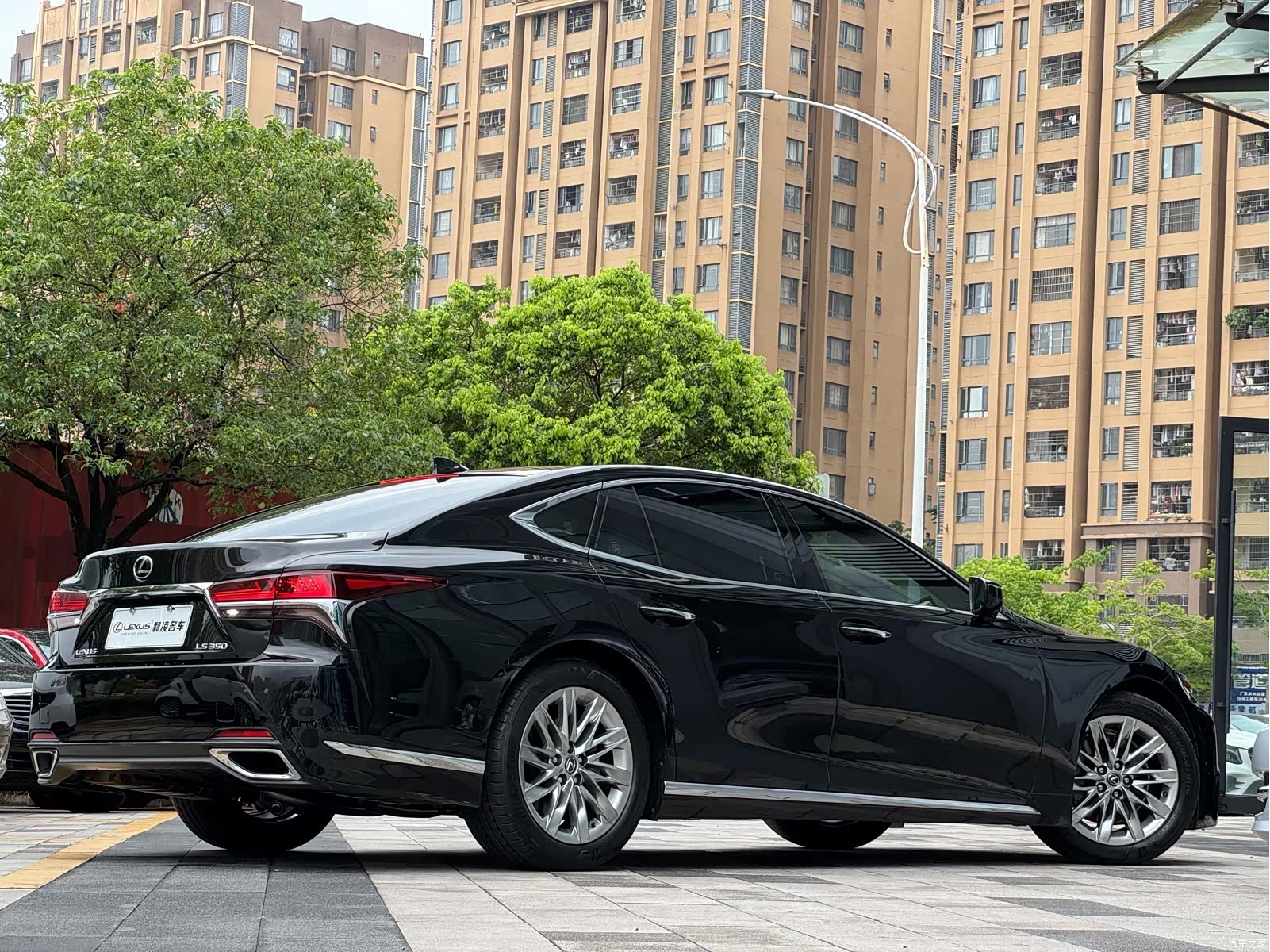 Lexus LS, 2019 6