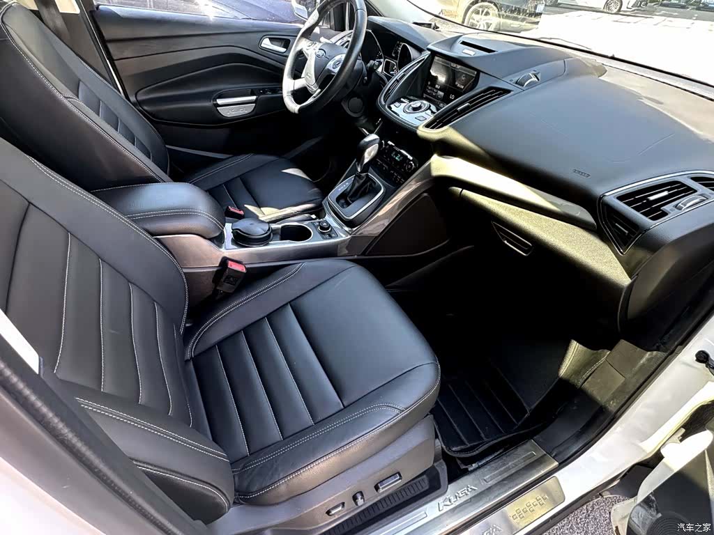 Ford Kuga, 2015 7