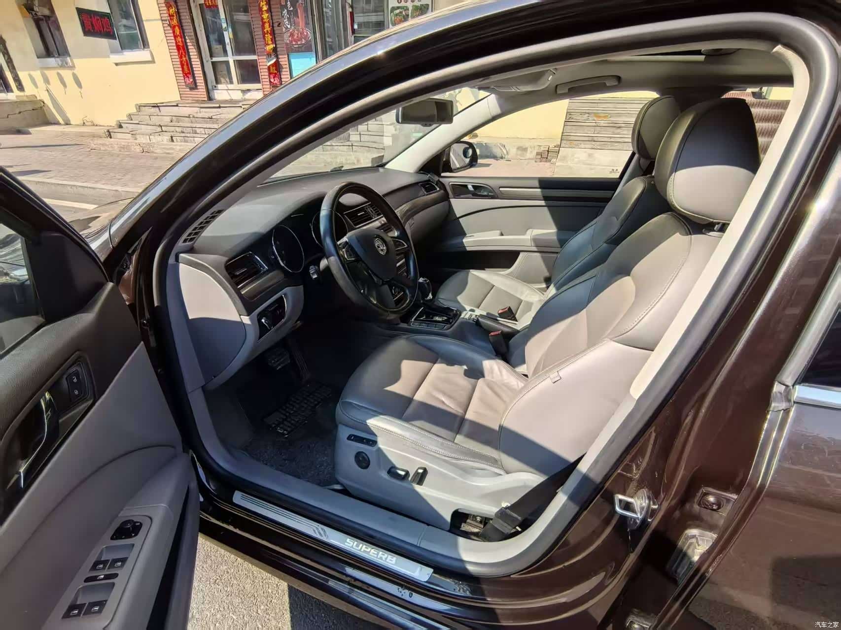 Skoda Superb, 2014 8