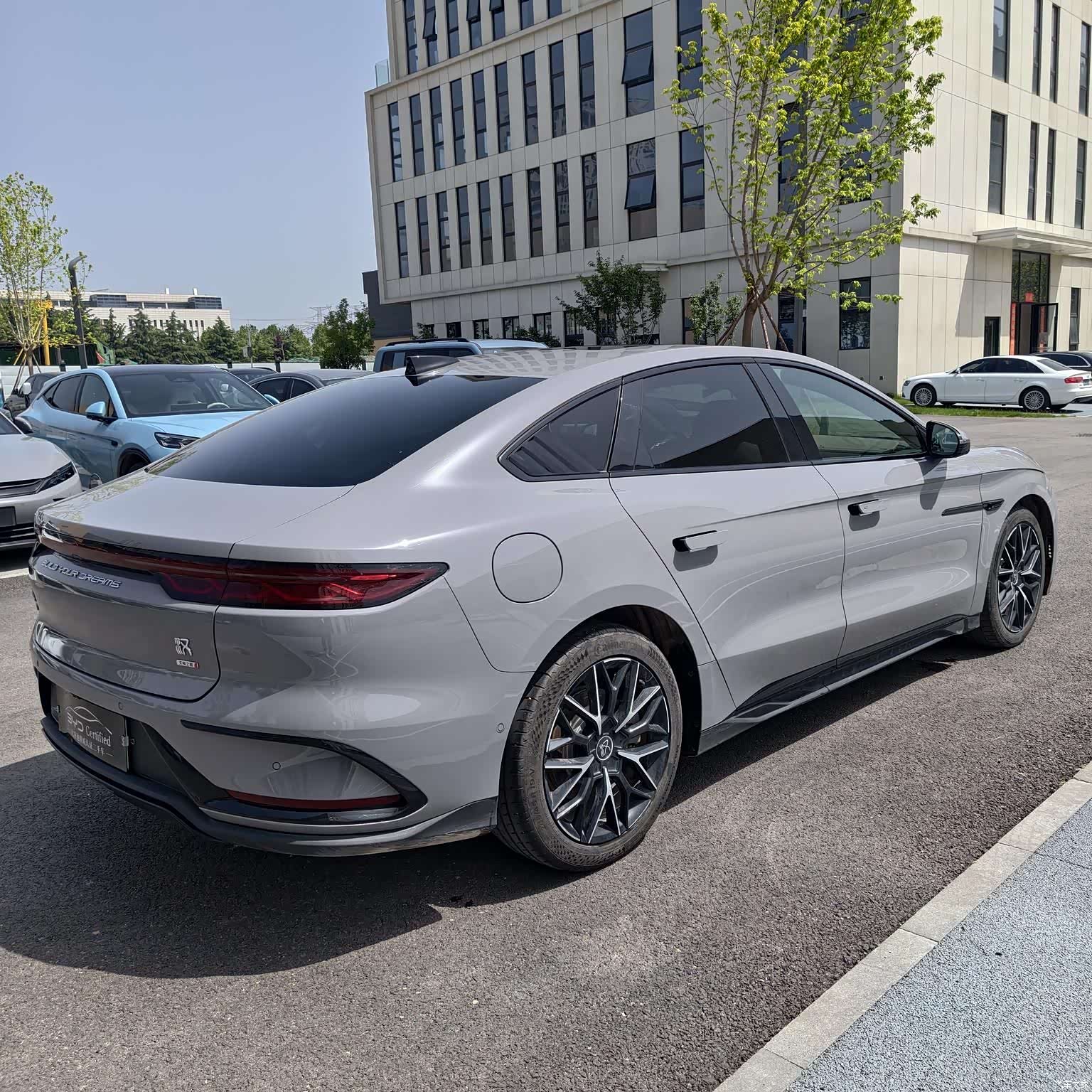 BYD Han, 2025 8