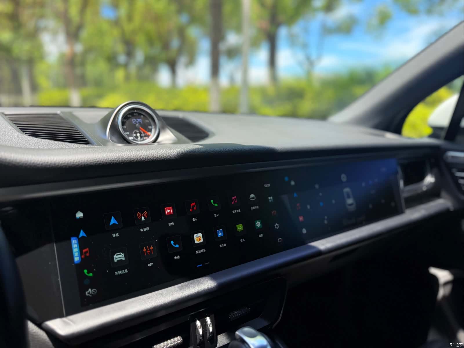 Porsche Macan, 2016 10