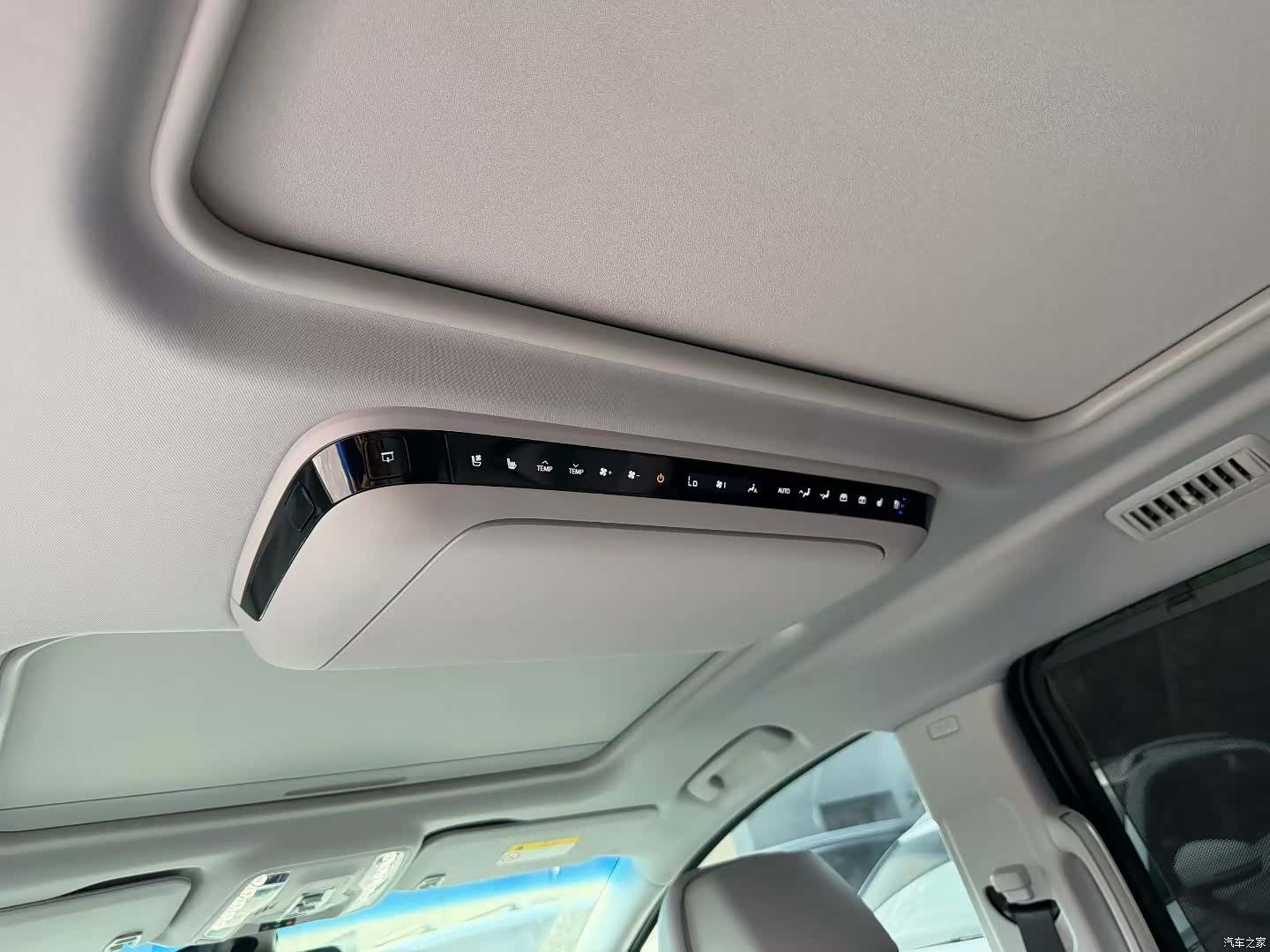 Buick GL8, 2025 все фото