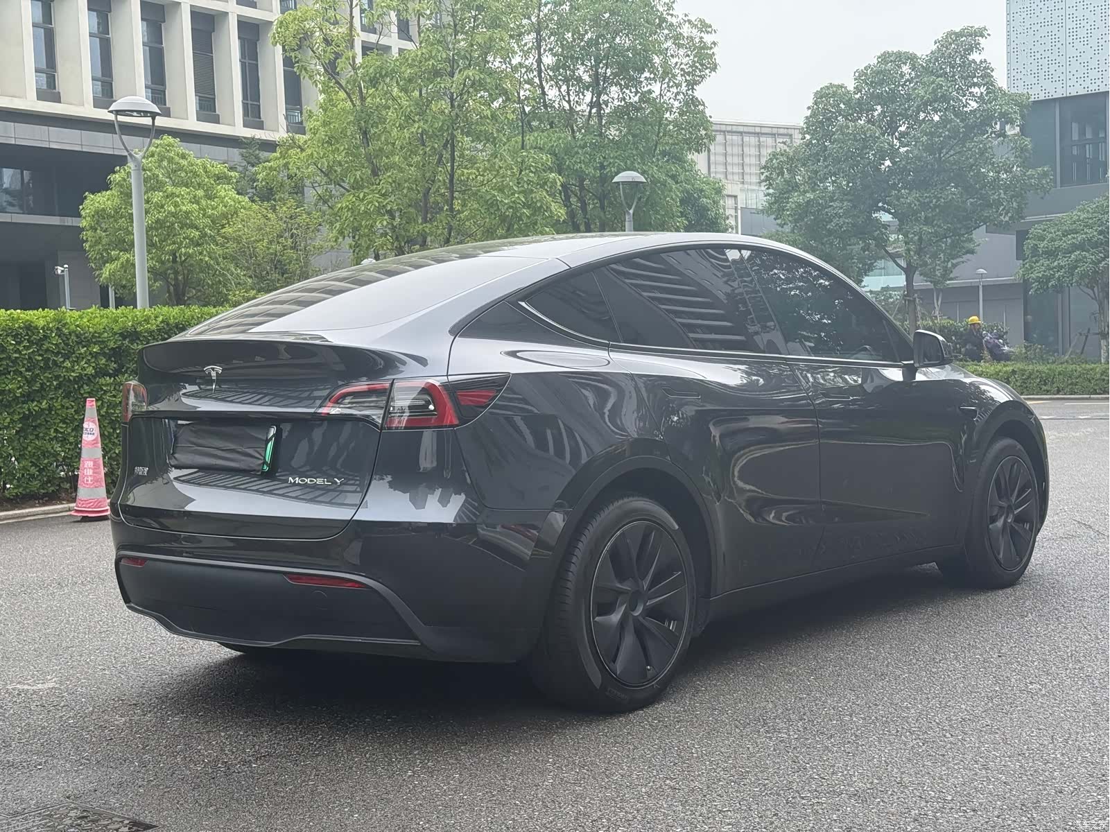 Tesla Model Y, 2024 24