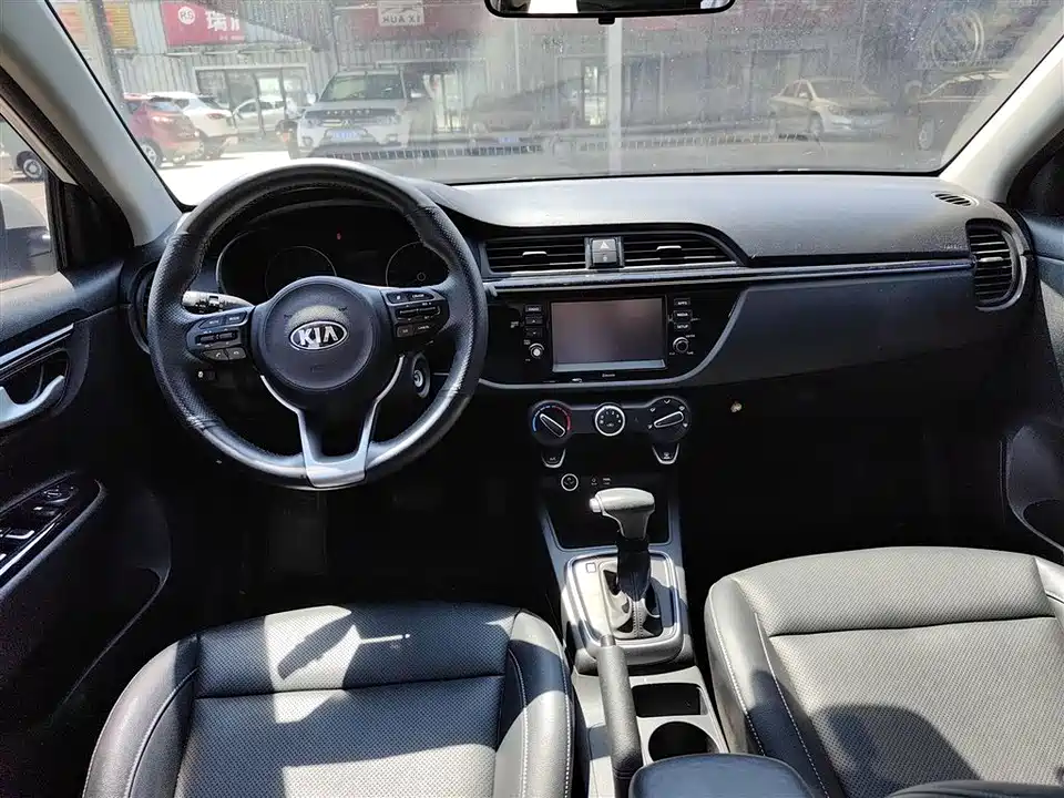 Kia K2
