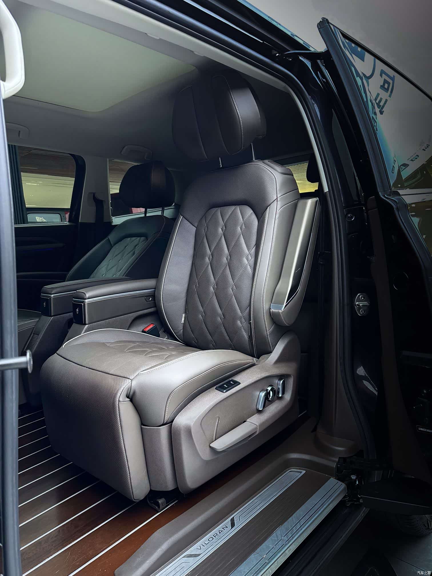 Volkswagen Viloran, 2020 8