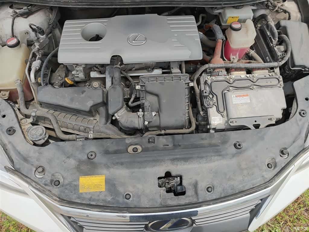 Lexus CT, 2015 11