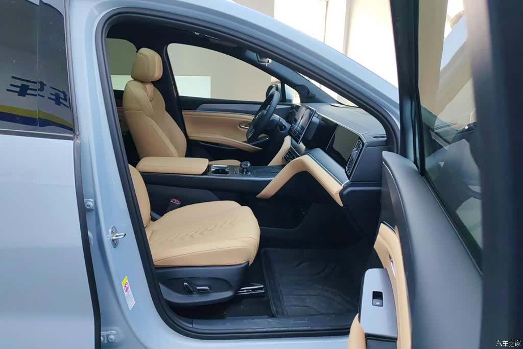 BYD Song, 2025 8