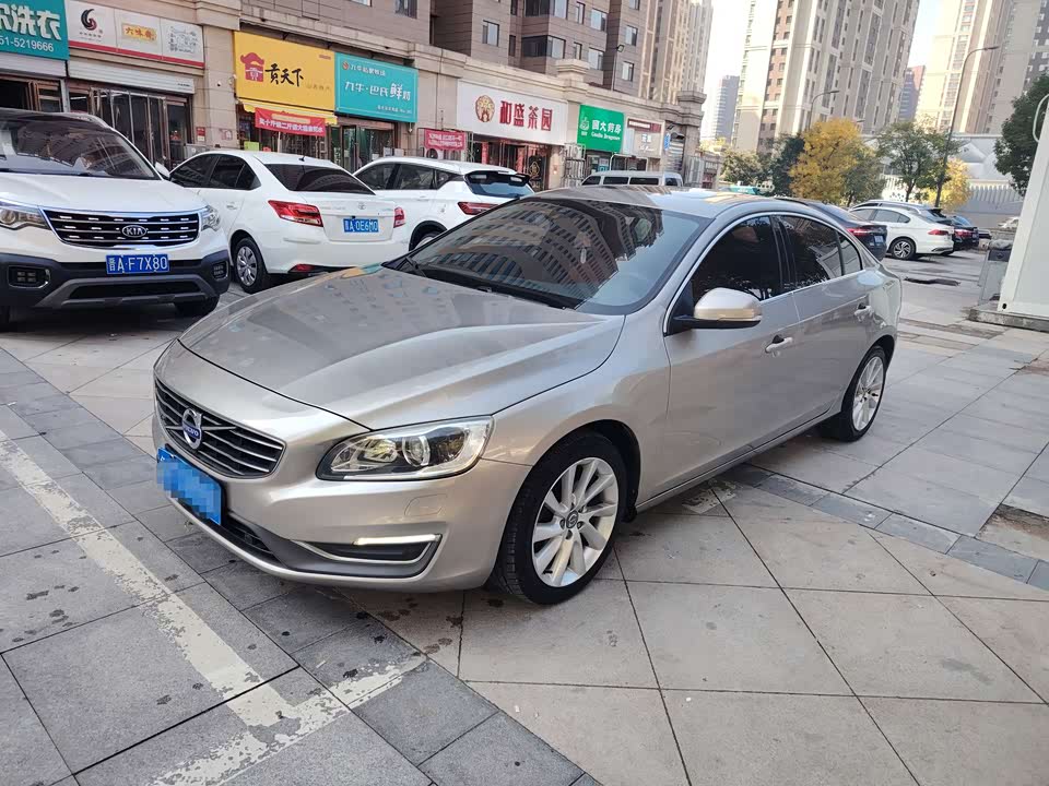 Volvo S60