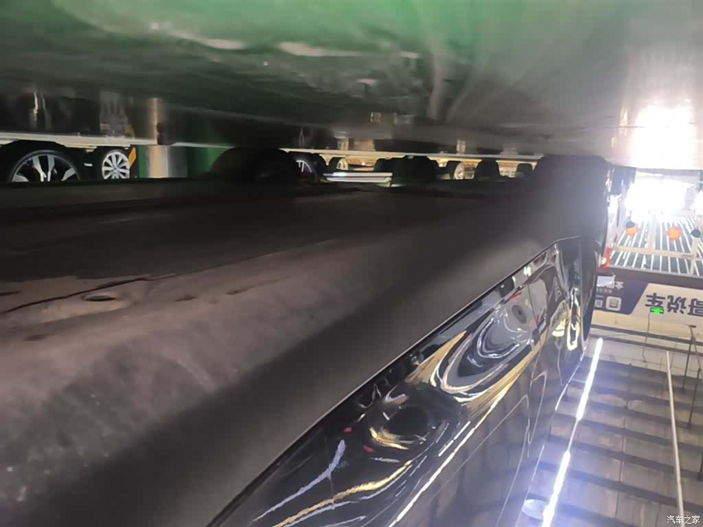 Tesla Model Y, 2023 21