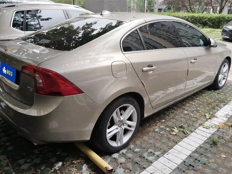 Volvo S60