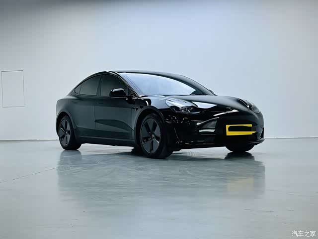 Tesla Model 3, 2023 3