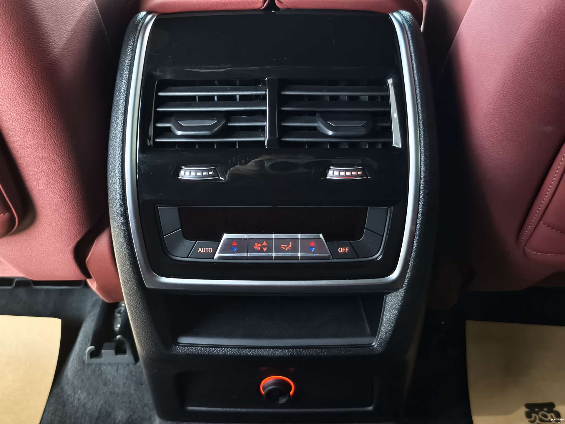 BMW X5, 2025 11